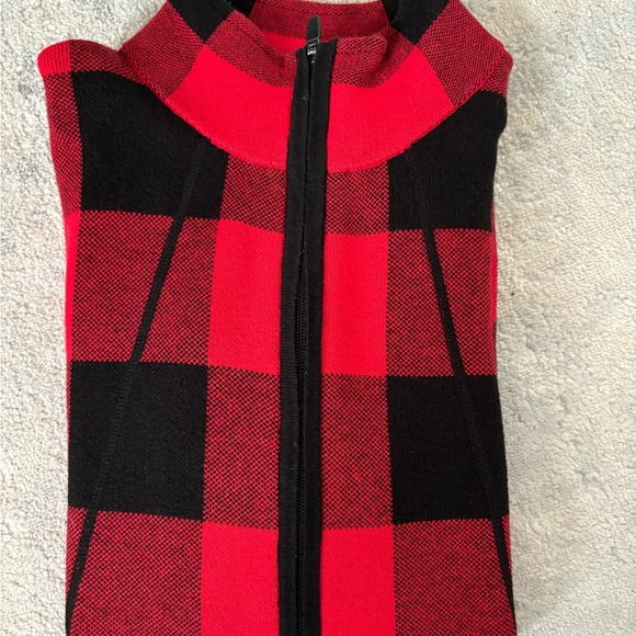 Adrienne Vittadini Red & Black Checkered Buffalo Plaid  Cardigan Sweater Size L - Picture 11 of 12